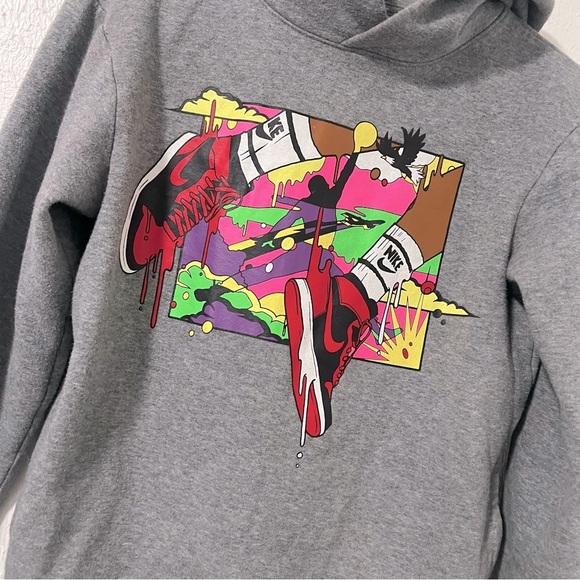 Jordan Kids Size Large (12-13) Graphic Gray Hooded Sweatshirt Activewear - Picture 2 of 9